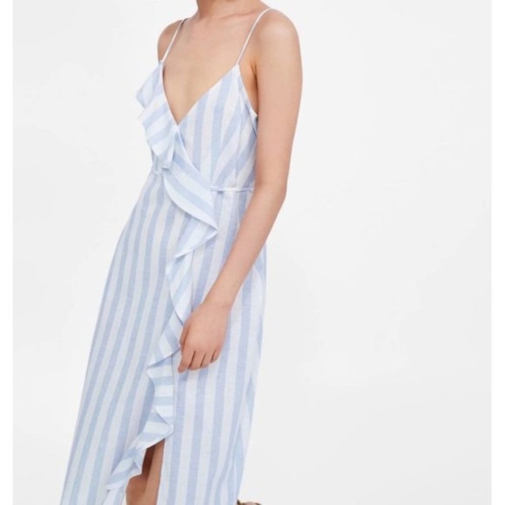 Zara Basic Ruffled striped dress white and blue linen